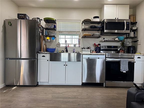 3rd image of E 260th Rd