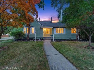 2284 Columbia Rd, Berkley, MI 48072