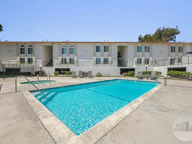Belvedere Terrace — Photo 10