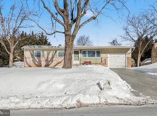 7256 Sandy Hollow Rd, Harrisburg, PA 17112