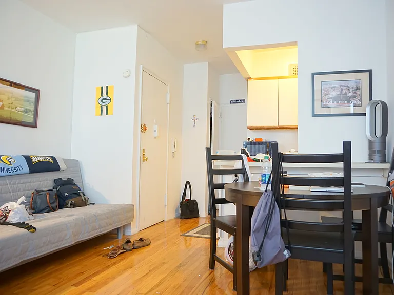1409 2nd Ave #3A — Photo 2