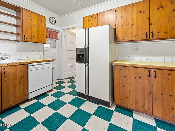 6th image of this home