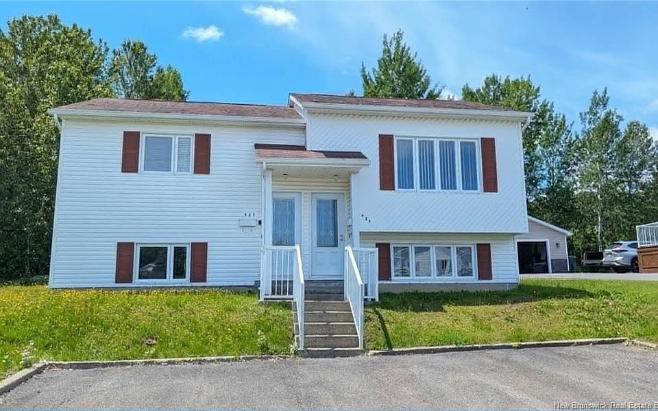 1st image of 927 Victoria Ave #925