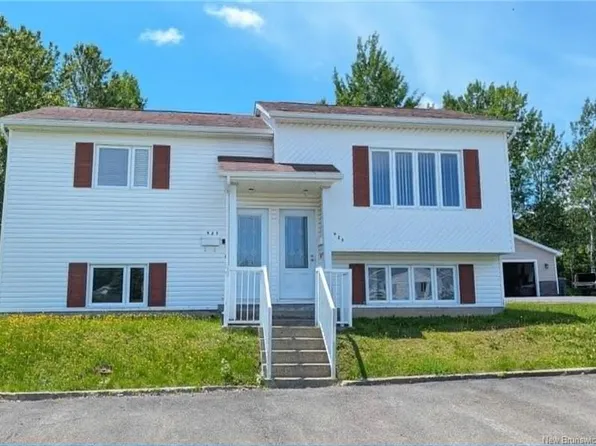 927 Victoria Ave #925, Bathurst, NB E2A 3K1