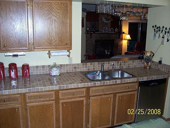 kitchen-tile countertop