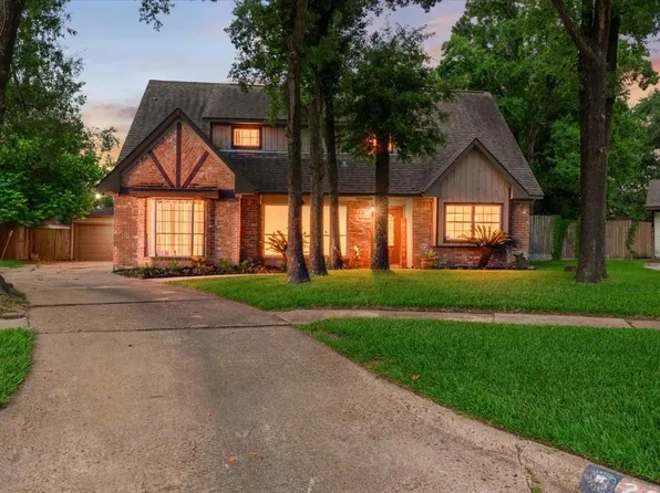283 Shekel Ln, Houston, TX 77015