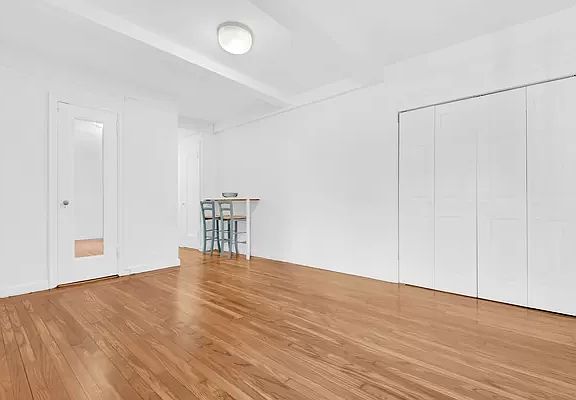 3rd image of 25 Tudor City Pl APT 1507