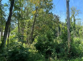 Ohalloran Cir, Pleasant valley, NY 12569
