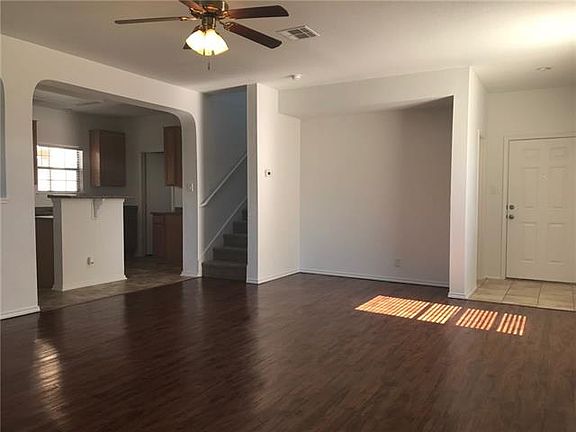 3rd image of 279 Cordero Dr
