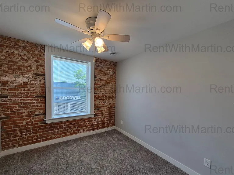 16 S Frederick Ave — Photo 11