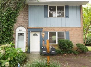 725 Center St, Mount Pleasant, SC 29464