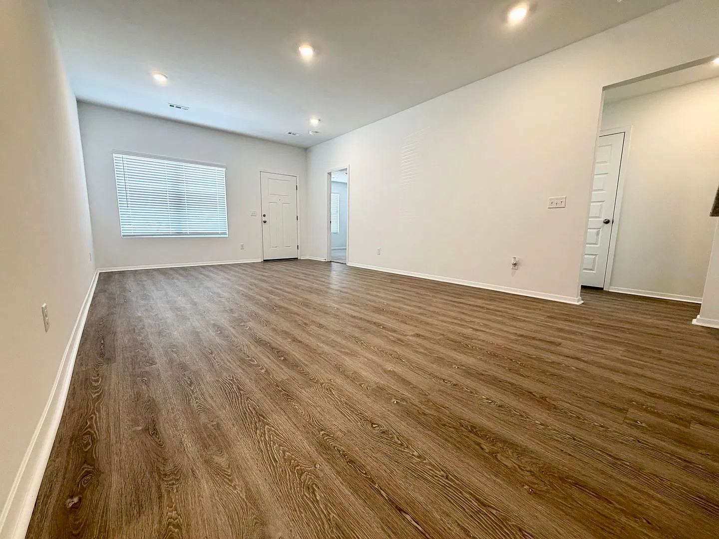 3705 N. Carmine Drive — Photo 3