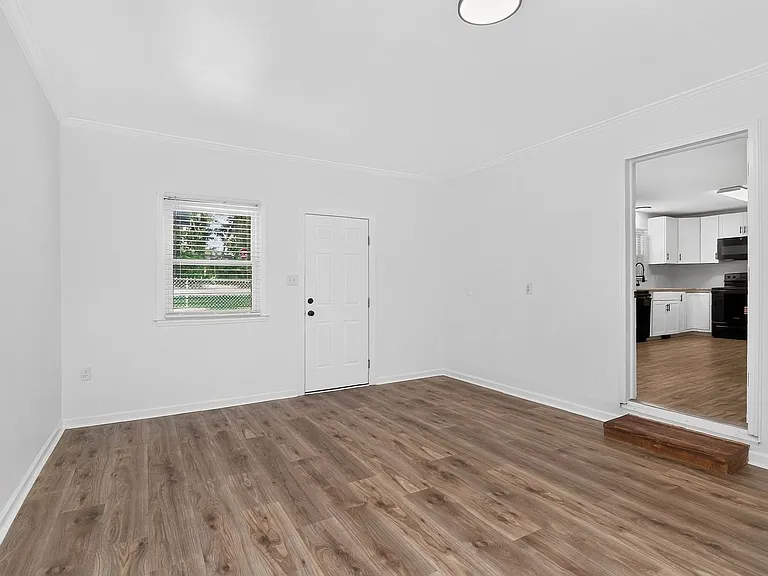 6901 Ridge Lane Rd — Photo 17