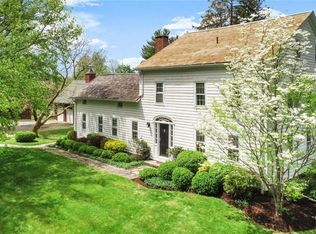 136 Castle Hill Rd, Newtown, CT 06470