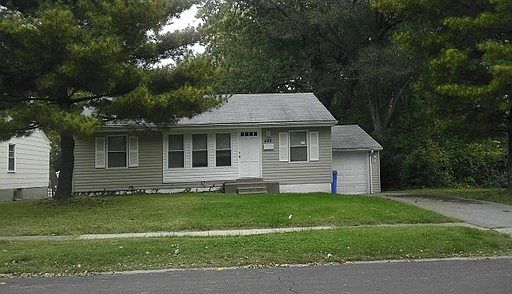 1st image of 455 Marechal Ln
