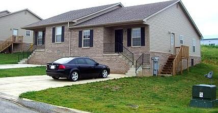 1st image of 136 Skyview Dr