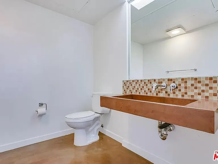 5420 Harold Way #502 — Photo 9