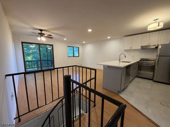 4 Davos Dr #9, Vernon Twp., NJ 07462