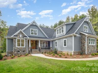 3215 James Plantation Dr, Denver, NC 28037