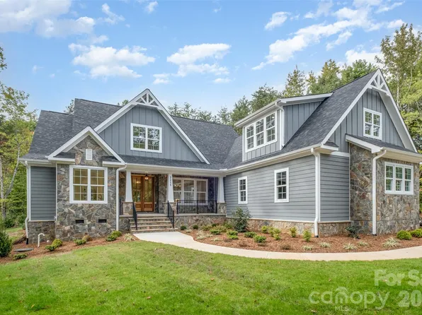 3215 James Plantation Dr, Denver, NC 28037