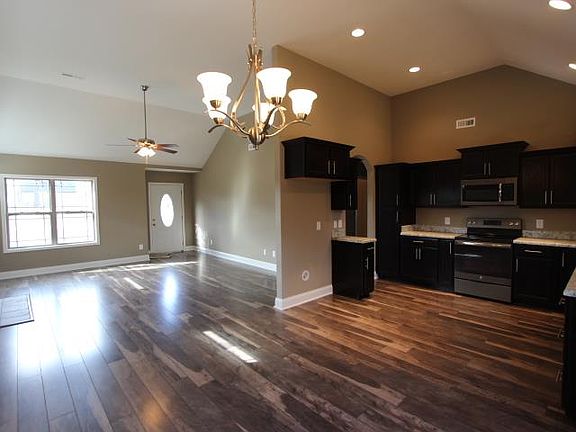 3rd image of 28 Sycamore Lot 28