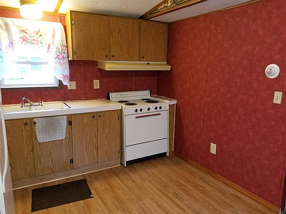 3rd image of 101 Howard St