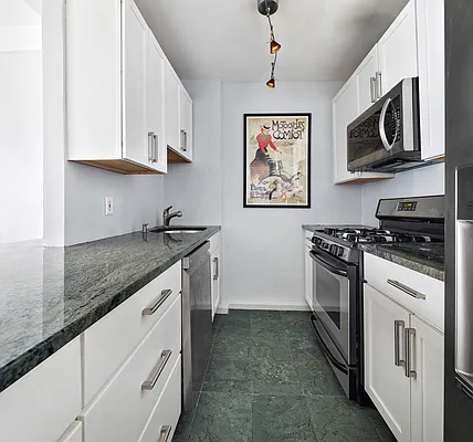 Sold by Compass | media 5