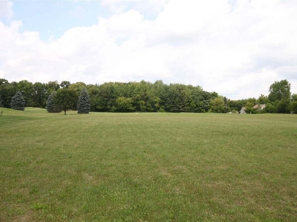 4992 Old Silo Dr #34, Pleasant Lake, MI 49272