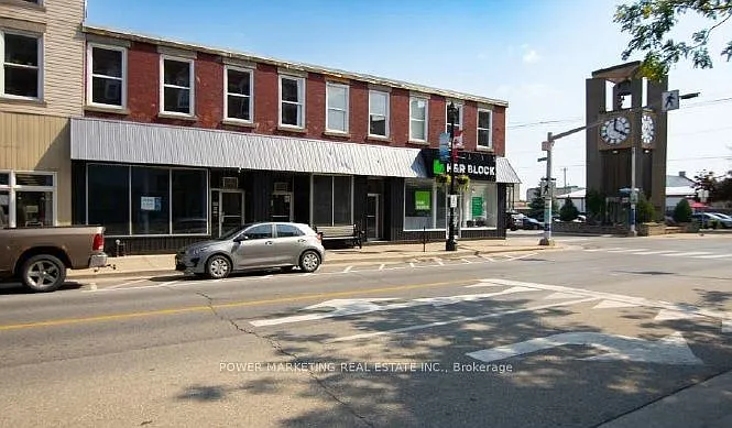 199 King St W #1 — Photo 2