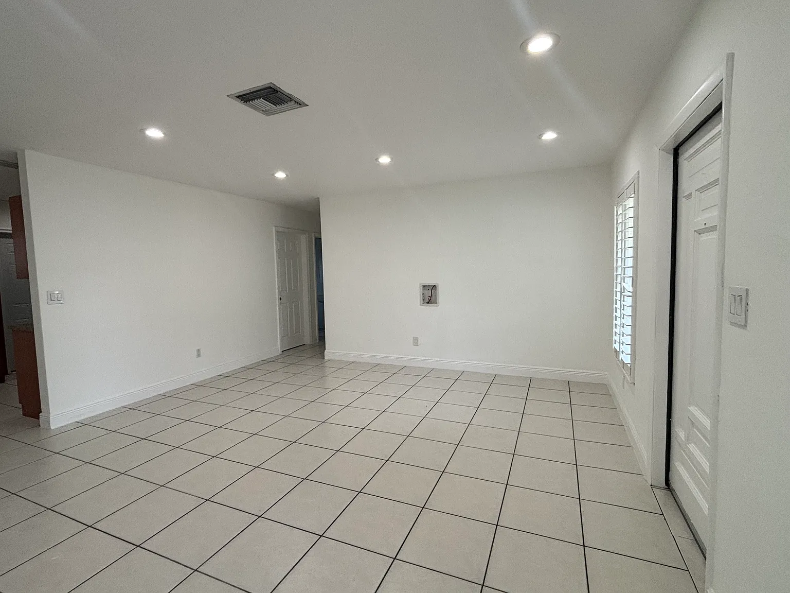 3 bed, $3,395 — Photo 1