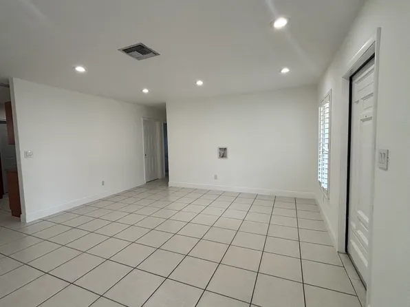3882 SW 29th St, Miami, FL 33134