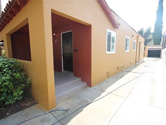 3rd image of 407 N Olive Ave