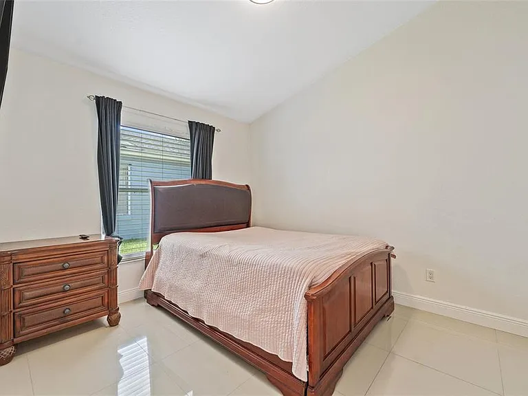 7827 Myrtle Oak Ln — Photo 13