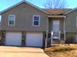 707 SW Orchard Ct, Grain Valley, MO 64029
