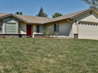 1650 French Lace Ln, Redding, CA 96003