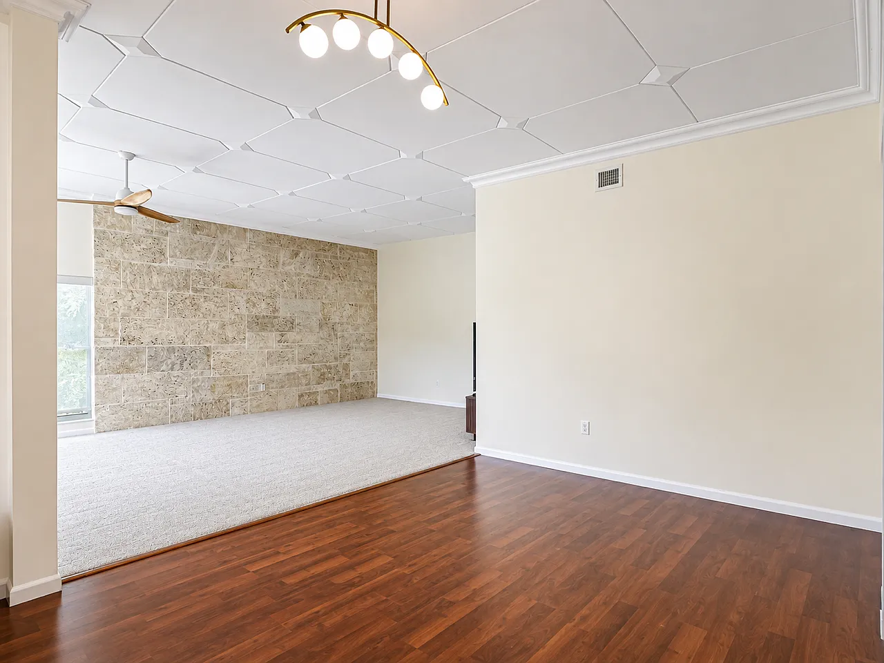 3 bed, 1645 sqft, $4,950 — Photo 3