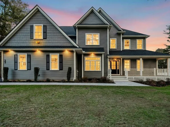 415 Greenwood St, Millbury, MA 01527