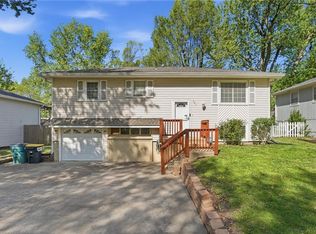 305 S Franklin St, Spring Hill, KS 66083