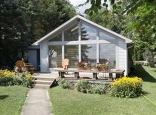 19374 Lakeshore Dr, Three Rivers, MI 49093