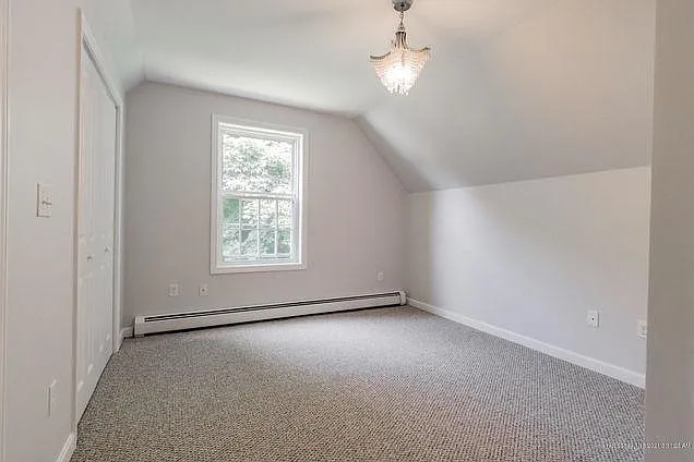 5 Eastman Ave — Photo 41