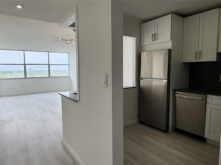 1200 NE Miami Gardens Dr #1005W — Photo 26