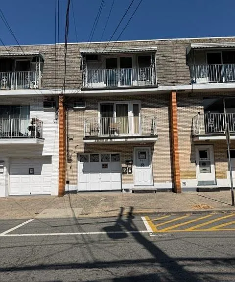 6107 Palisade Ave #3 — Photo 1