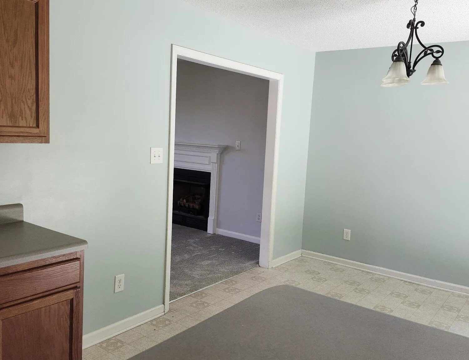 4 bed, 2.0 bath, 1602 sqft, $2,250 — Photo 4