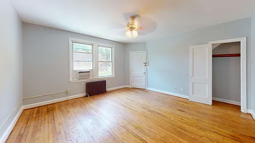 4021 7th St NE Photo 1