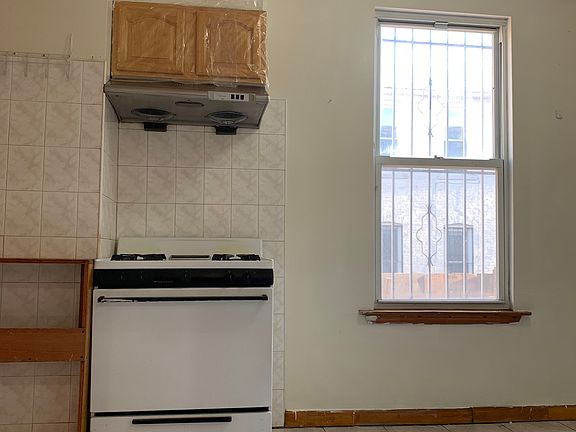4th image of 927 43rd St #2A