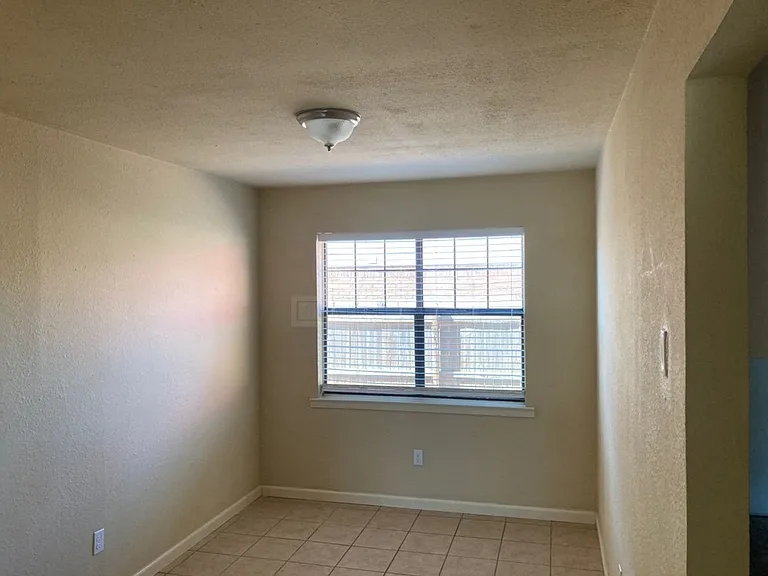 1101 Eastside Drive, Killeen — Photo 11