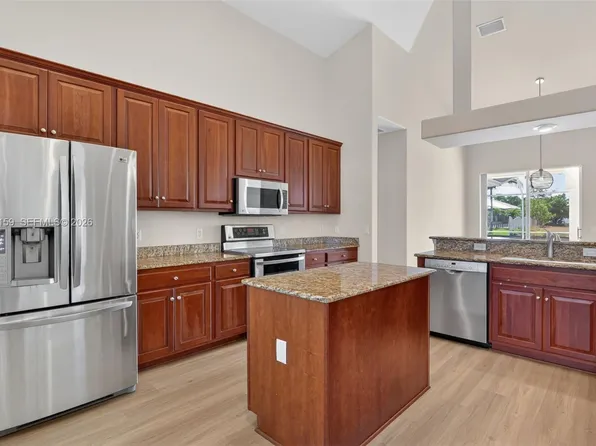 1414 NE 2nd Ter, Cape Coral, FL 33909