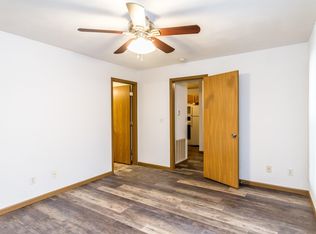 5819 Brett Michael Ln APT 14, Belleville, IL 62223