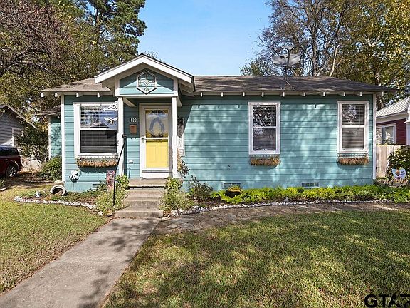 2nd image of 422 W McDonald St