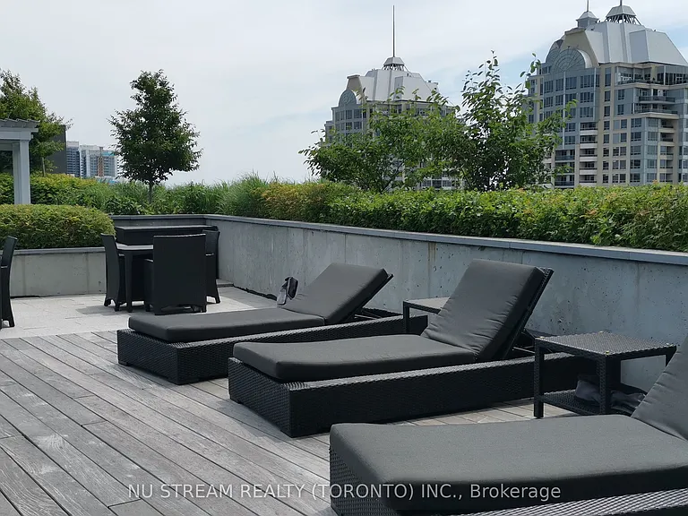 7 Kenaston Gdns #507 — Photo 25